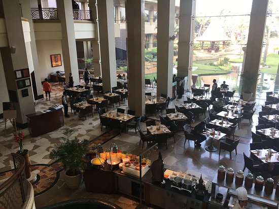 Lotus Cafe, JW Marriott Mumbai Juhu